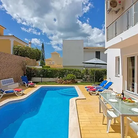 Sleeps 8 With Pool And Air Con *